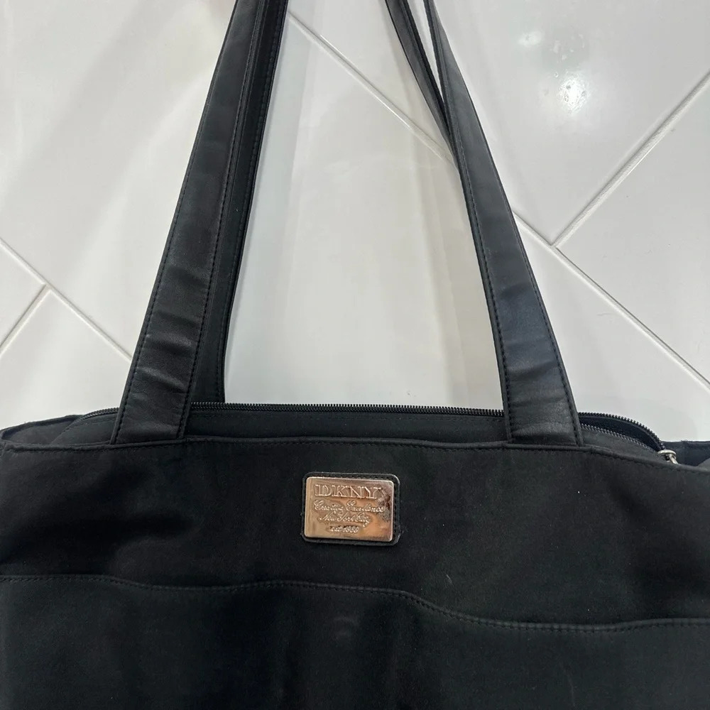 DKNY tote bag - Picture 15 of 16